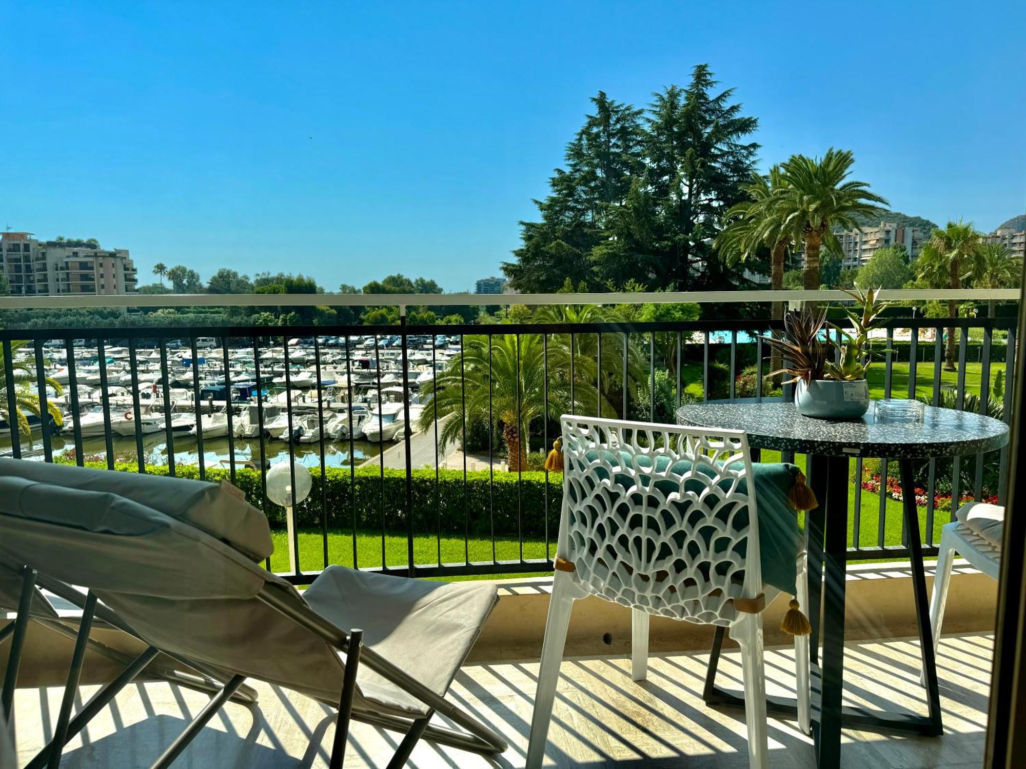 My Resid Appart Cannes Marina Vue Piscine Mandelieu Exterior foto